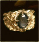 18Kt vergulde Black Sapphire-Ring (Zwarte saffieren ring)